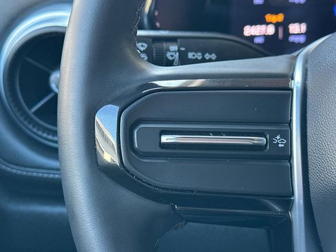 Certified 2024 Chevrolet Colorado LT image 30