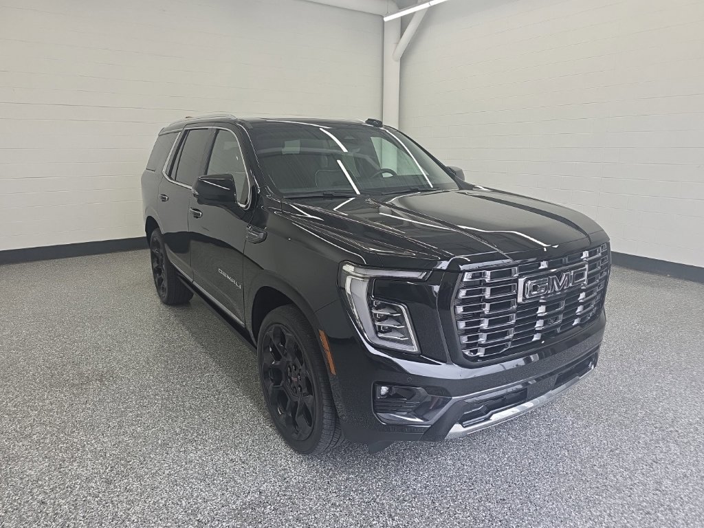Used 2025 GMC Yukon Denali Ultimate AWD/4WD image 7