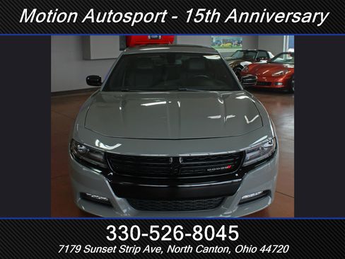 Used 2019 Dodge Charger SXT w/ Plus Group image 4