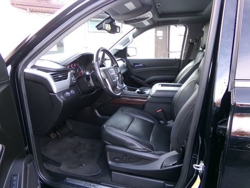 Used 2020 GMC Yukon SLT image 11