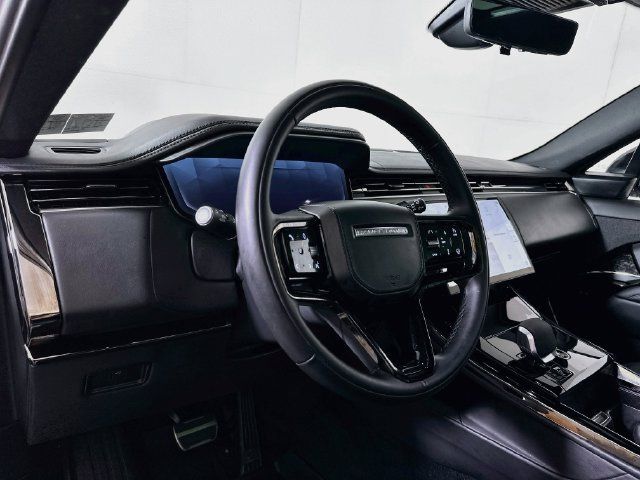 Used 2025 Land Rover Range Rover Sport Dynamic SE AWD/4WD image 11