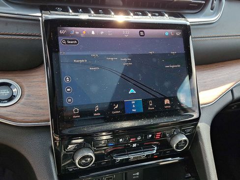 Certified 2021 Jeep Grand Cherokee L Summit w/ Advanced Protech Group IV image 23