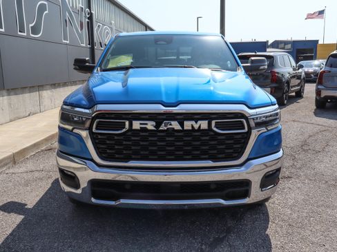 Used 2025 RAM 1500 Big Horn AWD/4WD image 2