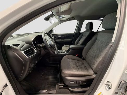 Certified 2024 Chevrolet Equinox LT AWD/4WD image 18