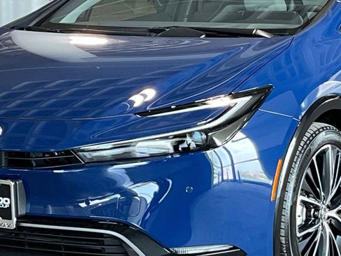 New 2026 Toyota Prius XLE FWD image 6