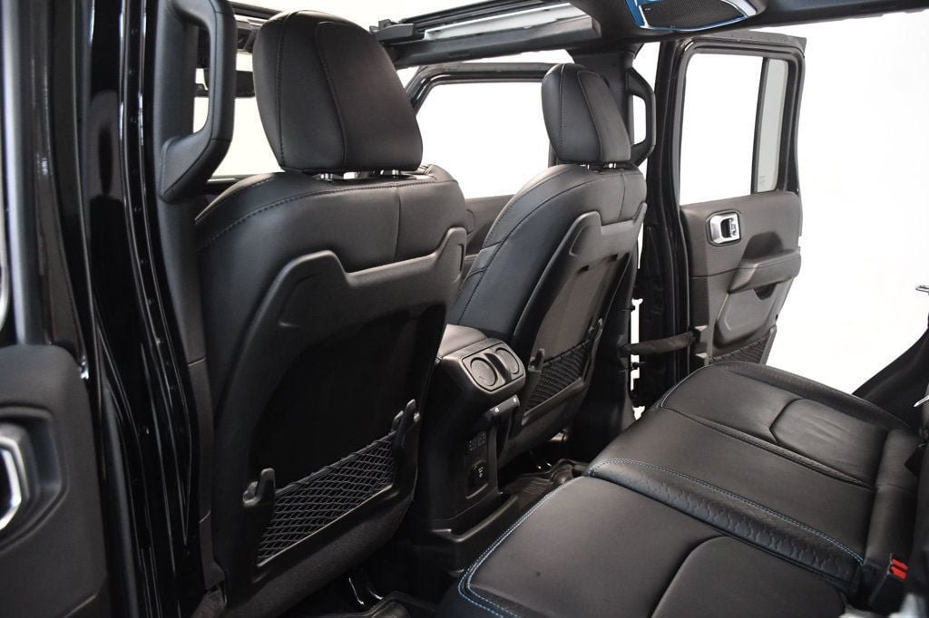 Used 2024 Jeep Wrangler High Altitude AWD/4WD image 34