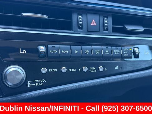 Used 2024 Lexus ES 350 w/ Accessory Package (Z2) FWD image 28