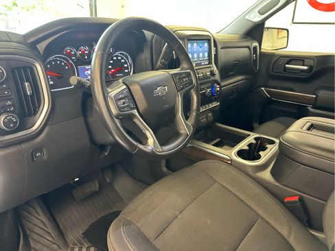 Used 2021 Chevrolet Silverado 1500 RST image 13