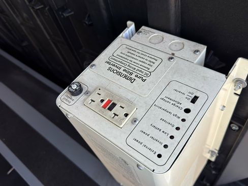 Used 2013 Ford E-250 and Econoline 250 w/ PWR Group image 35