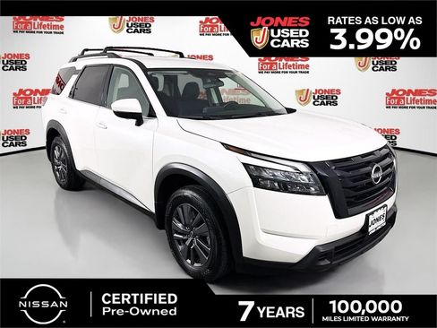 Certified 2024 Nissan Pathfinder SV w/ Black Appearance Package FWD image 1