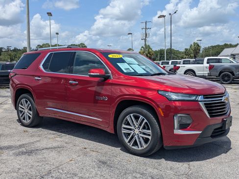 Used 2023 Chevrolet Traverse High Country w/ LPO, Floor Liner Package FWD image 2