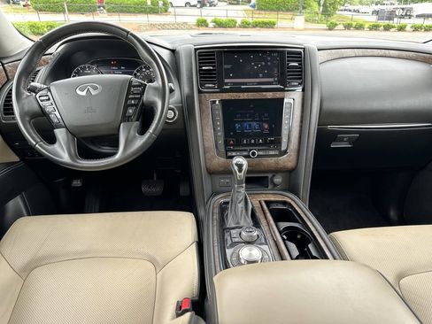 Used 2021 INFINITI QX80 Premium Select w/ All-Season Package AWD/4WD image 10