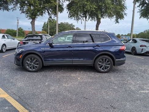 Used 2022 Volkswagen Tiguan SE FWD image 3