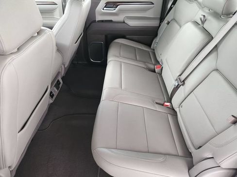 Used 2025 GMC Sierra 1500 SLT RWD image 30
