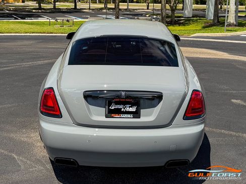 Used 2018 Rolls-Royce Wraith image 54