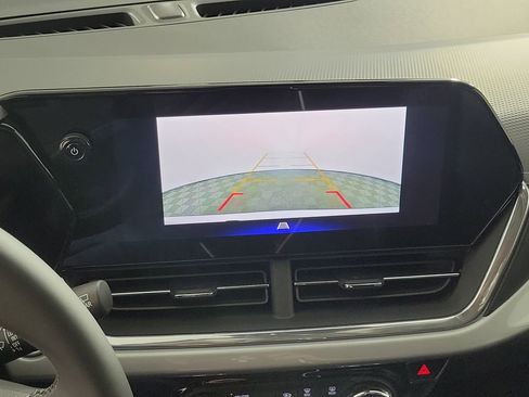 New 2026 Chevrolet Trax LT w/ Midnight Edition image 18