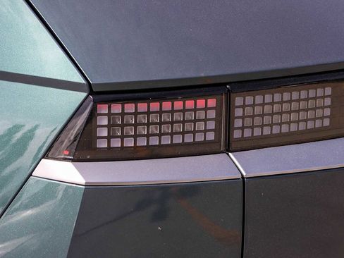 New 2026 Hyundai Ioniq 5 SE image 9