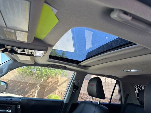 Used 2021 Toyota 4Runner Venture w/ Moonroof Package AWD/4WD image 10