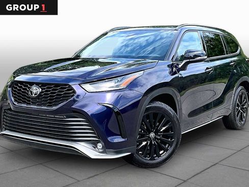 Used 2025 Toyota Highlander XSE AWD/4WD image 1