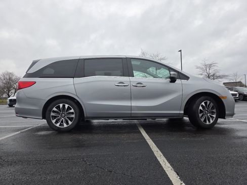 Certified 2024 Honda Odyssey EX-L image 19