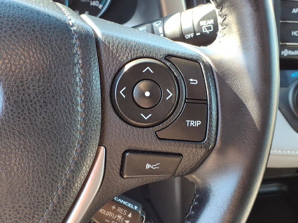 Used 2017 Toyota RAV4 XLE w/ All Weather Liner Package AWD/4WD image 18