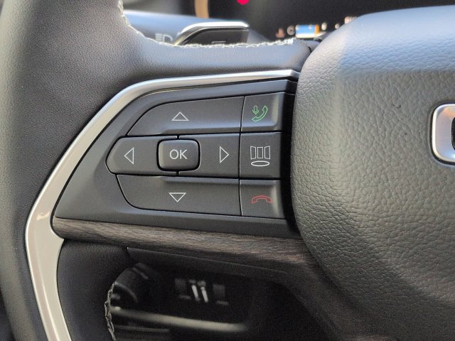New 2027 Jeep Grand Cherokee Limited RWD image 26
