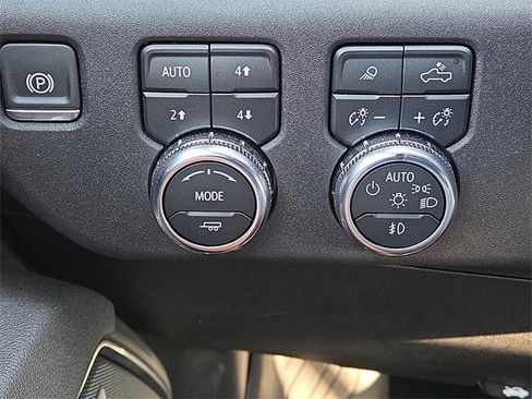 Used 2025 GMC Sierra 2500 SLT w/ Texas SLT Premium Package image 19