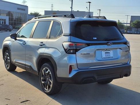 New 2026 Subaru Forester Premium AWD/4WD image 2