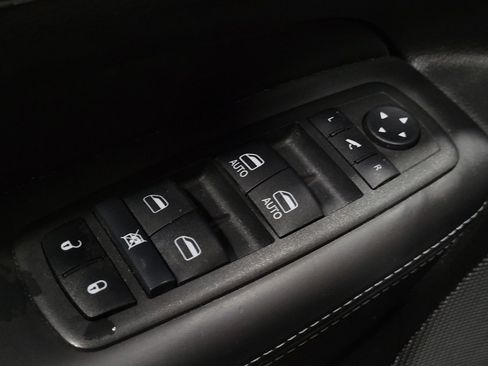 Used 2021 Jeep Grand Cherokee Overland image 27