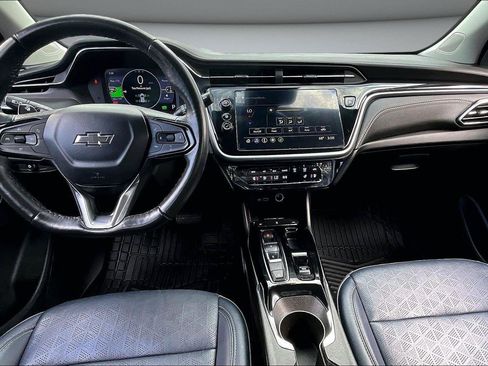 Used 2023 Chevrolet Bolt EUV LT w/ Convenience Package FWD image 8