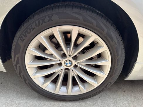 Used 2021 BMW 530i RWD image 34