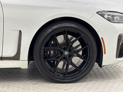 Used 2022 BMW 740i w/ M Sport Package RWD image 13