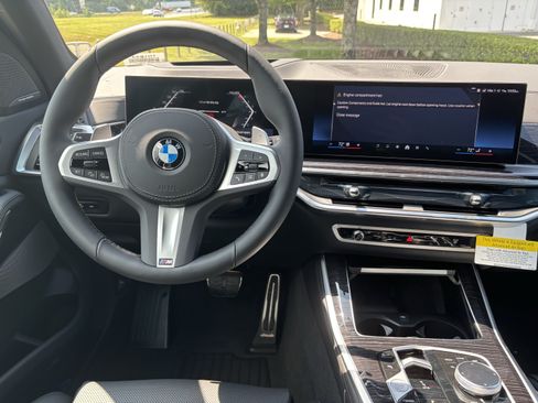 New 2026 BMW X5 xDrive40i w/ M Sport Package AWD/4WD image 19