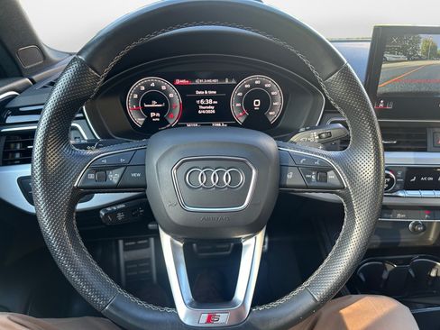 Used 2022 Audi A4 2.0T Premium Plus AWD/4WD image 10