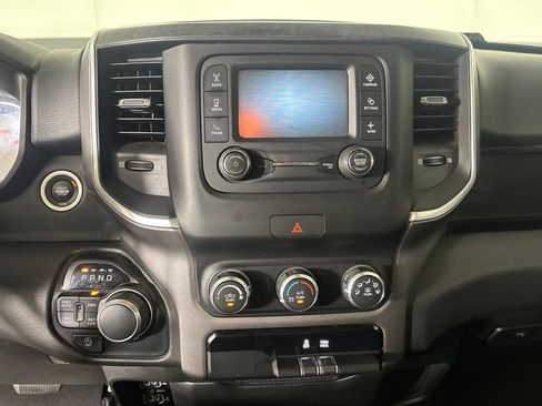 Used 2019 RAM 1500 Big Horn AWD/4WD image 18