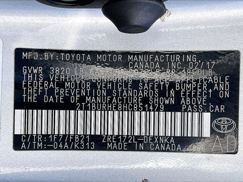 Used 2017 Toyota Corolla LE image 34