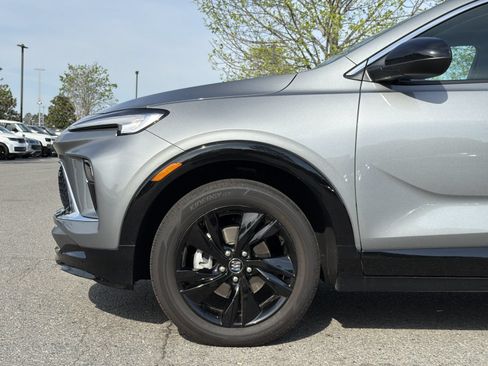Used 2024 Buick Encore GX Sport Touring w/ Black Roof Package FWD image 9