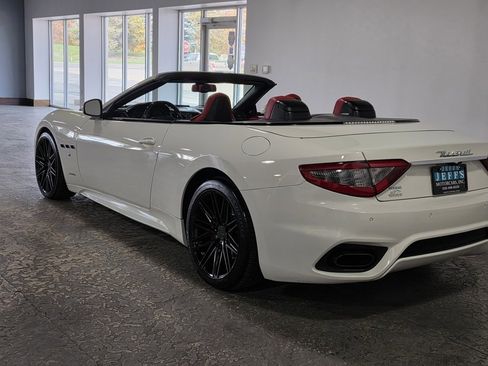 Used 2018 Maserati GranTurismo Sport image 5