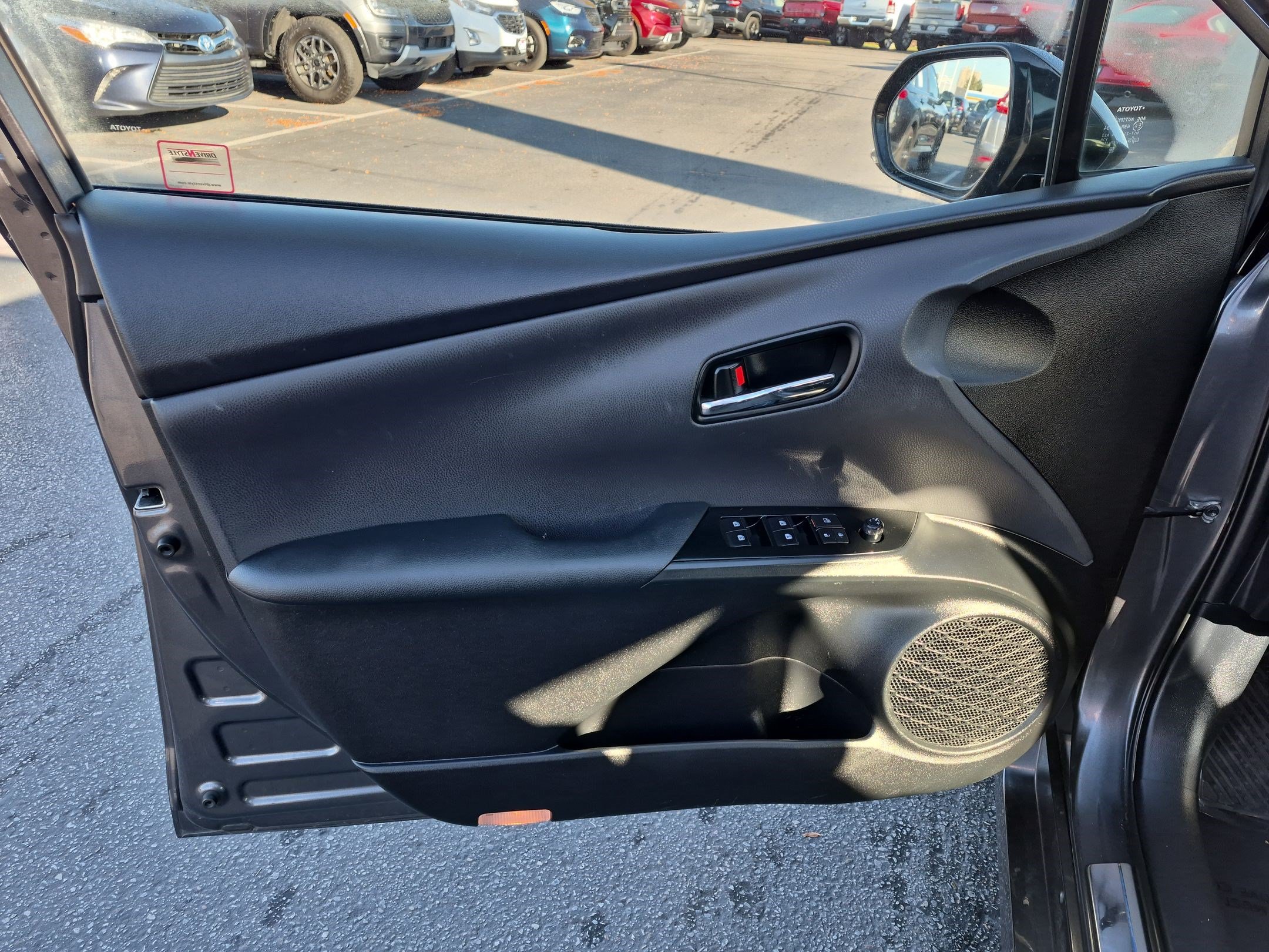 Used 2017 Toyota Prius Prime Premium w/ Carpet Mat Package FWD image 14