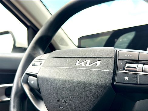 Used 2025 Kia K4 FWD image 30
