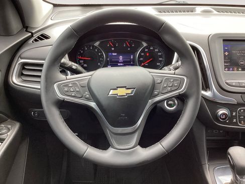 Used 2023 Chevrolet Equinox LT image 18