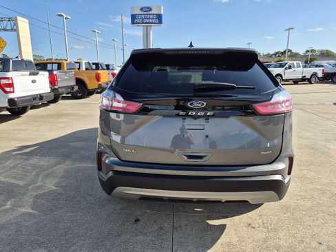 Certified 2024 Ford Edge SEL image 6