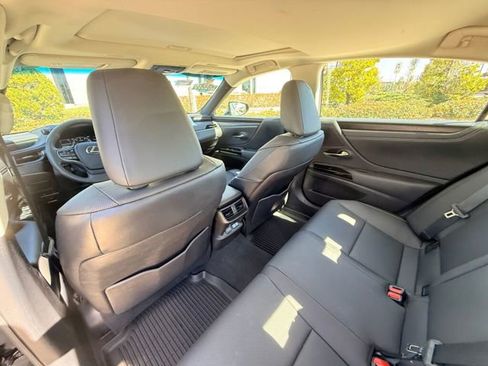 Certified 2024 Lexus ES 350 w/ Premium Package image 19