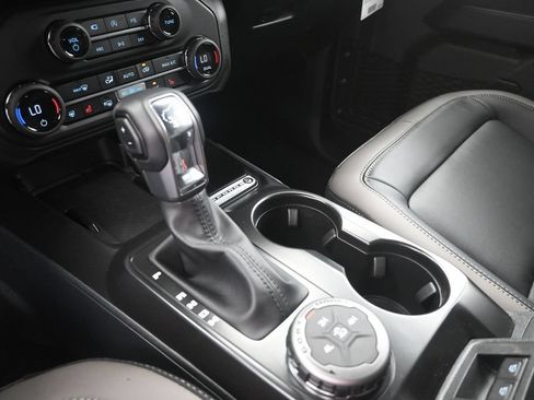 New 2026 Ford Bronco Outer Banks AWD/4WD image 9