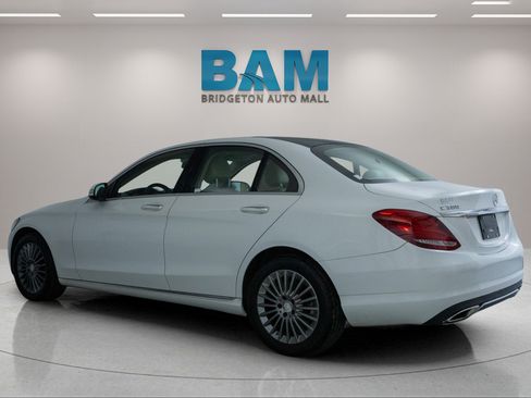 Used 2015 Mercedes-Benz C 300 4MATIC Sedan image 5