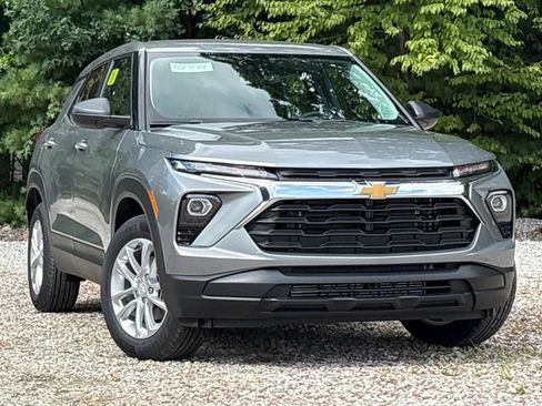 New 2026 Chevrolet TrailBlazer LS w/ LS Convenience Package FWD image 2