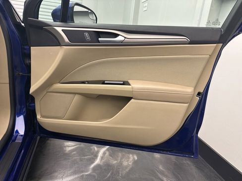 Used 2013 Ford Fusion SE FWD image 11