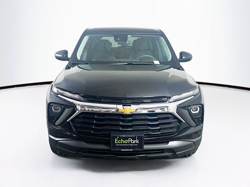 Used 2026 Chevrolet TrailBlazer LS w/ LS Convenience Package FWD image 2