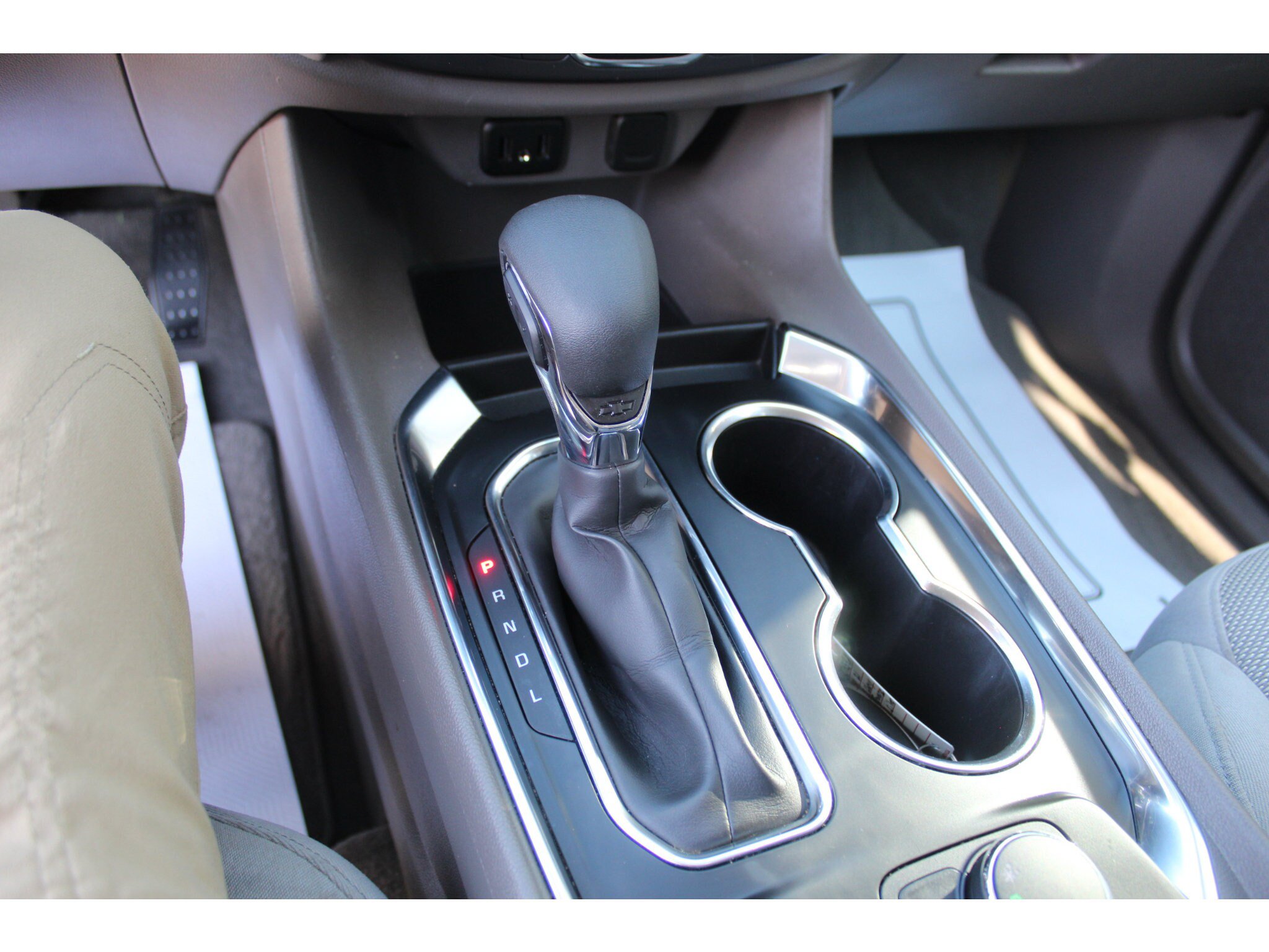 Used 2021 Chevrolet Traverse LT FWD image 13