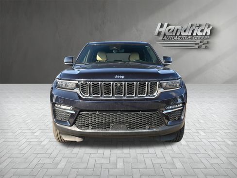 Used 2023 Jeep Grand Cherokee Limited w/ Luxury Tech Group II image 5
